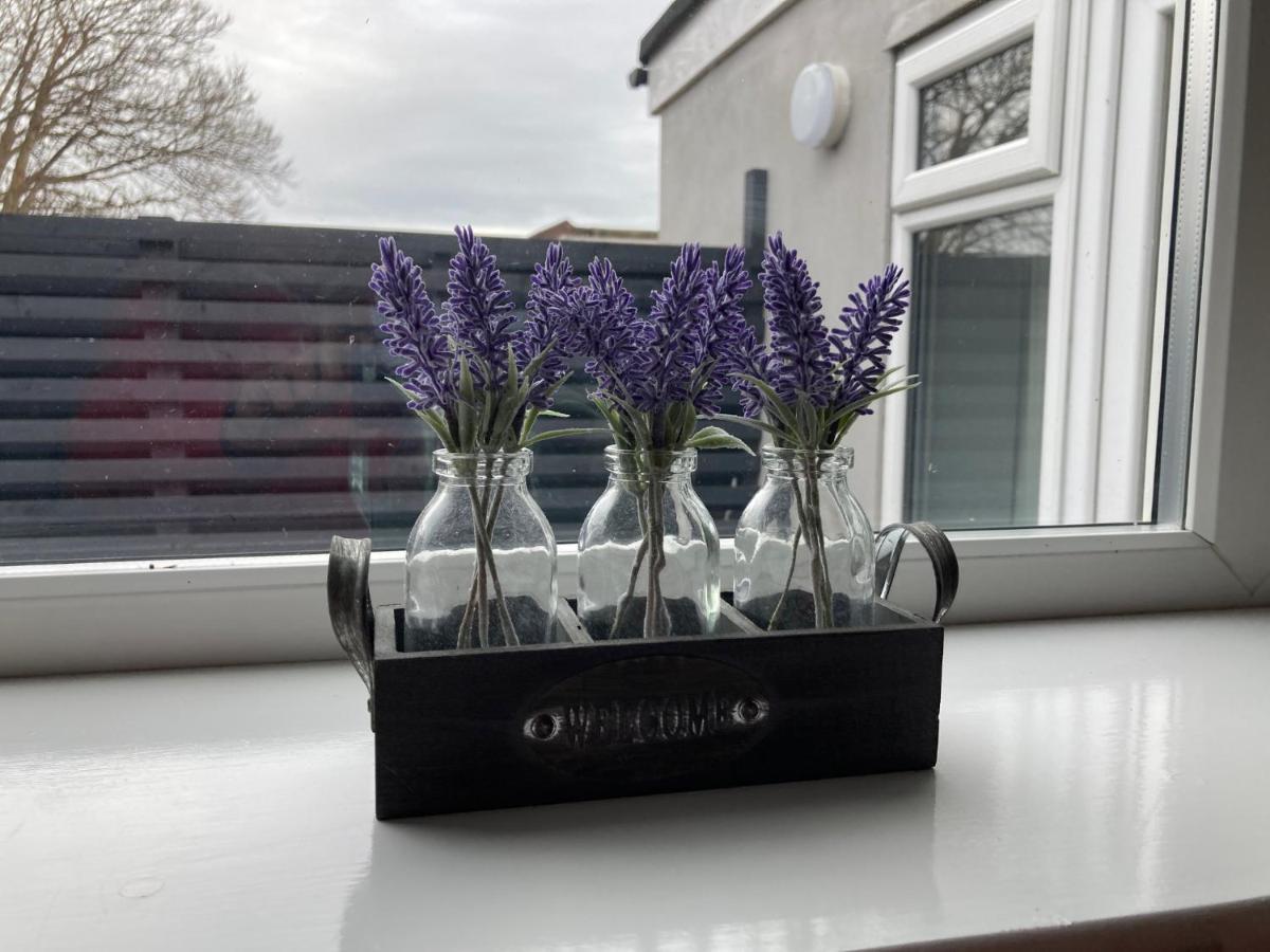 Wicks At 26 Hotel Sandown Bagian luar foto